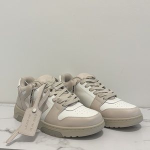 Off-White Out of Office Sneaker